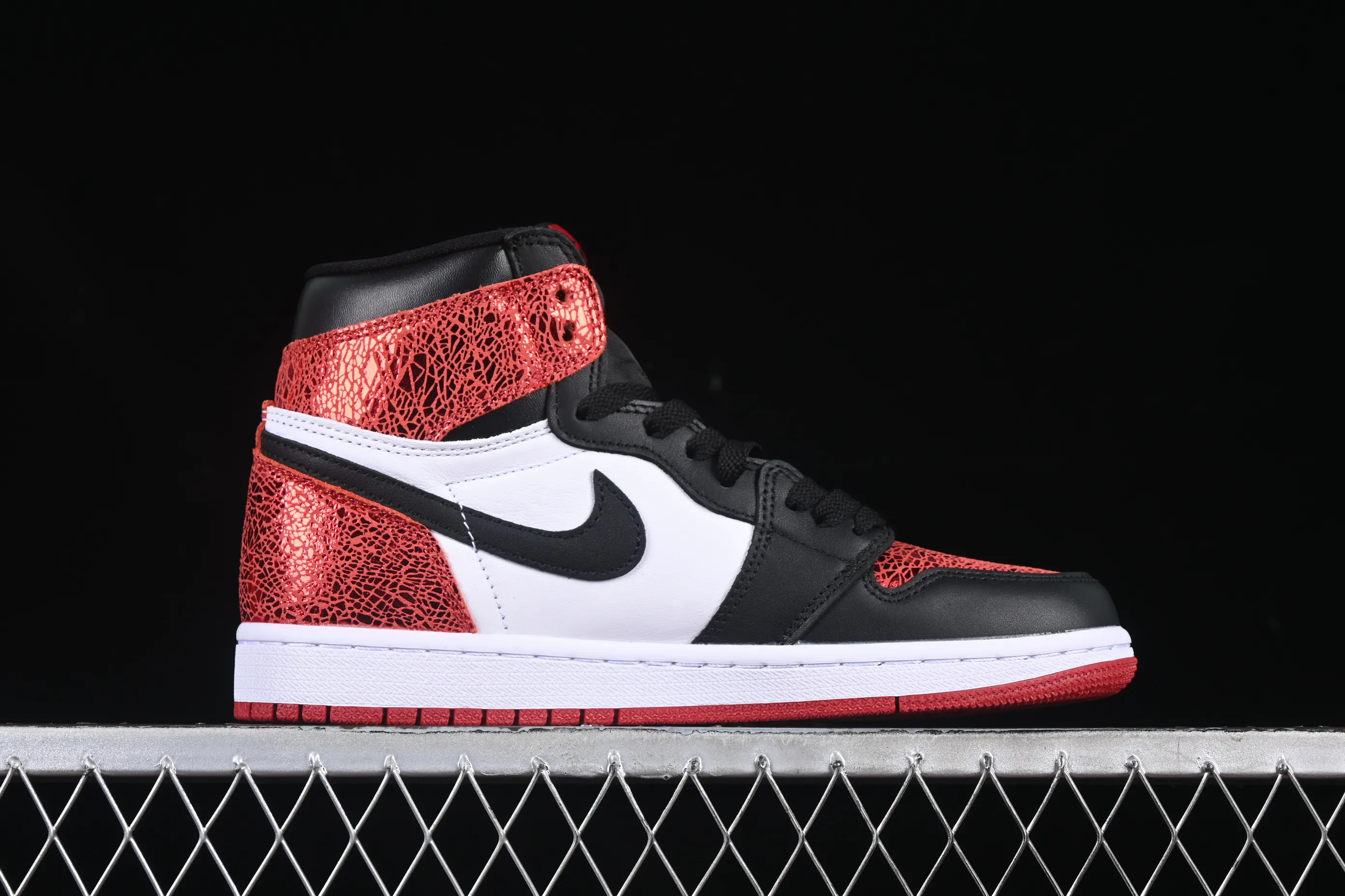 All categories Air Jordan Jordan series basketball shoes Air Jordan 1 High Air Jordan 1 High OG "Ruby" AJ1 Joe 1 Ruby high-top basketball shoes FD2596-602